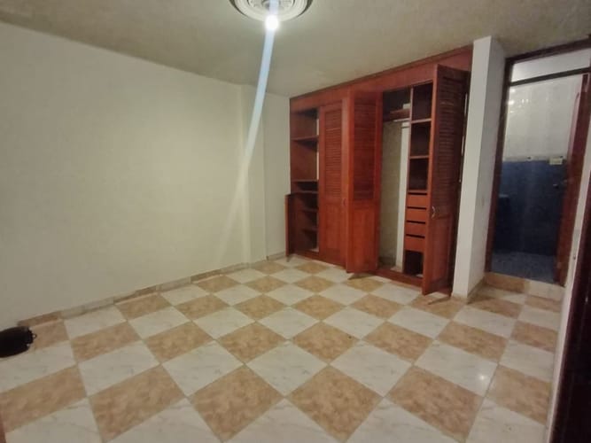 Casa en venta en Castilla, Bogotá · foto 8 de 20