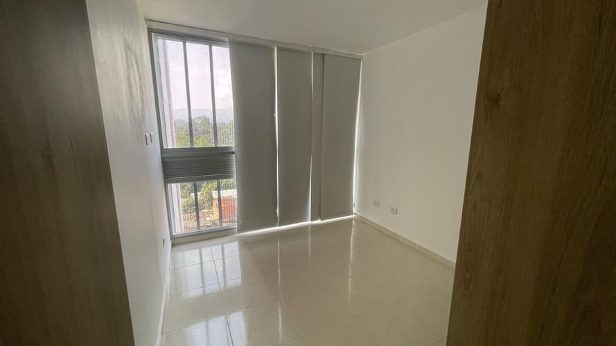 Apartamento de 2 alcobas en venta en San Antonio, Piedecuesta, 47 m² · foto 5 de 10