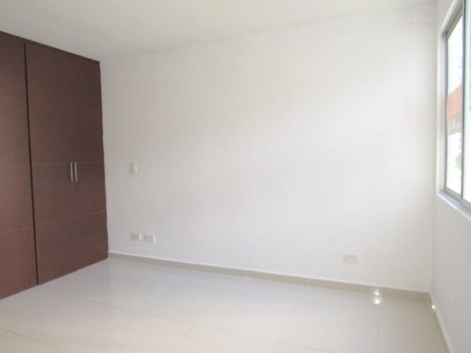 Apartamento de 3 alcobas en arriendo en Rio Frio, Floridablanca, 95 m² · foto 9 de 20