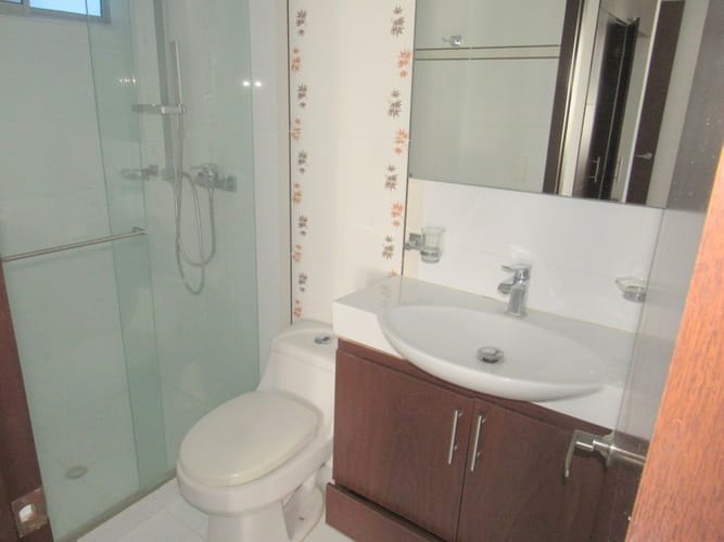 Apartamento de 3 alcobas en arriendo en Rio Frio, Floridablanca, 95 m² · foto 13 de 20
