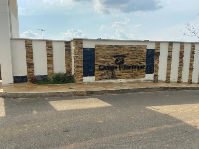Lote en venta en Centro, Girón, 800 m² · foto 2 de 5