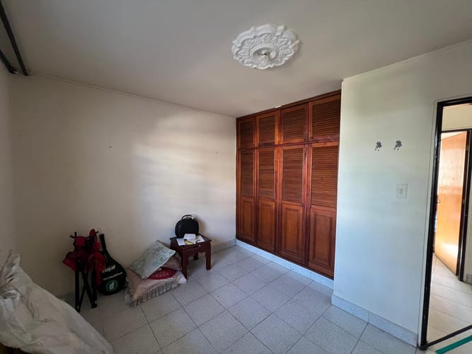 Casa de 7 alcobas en venta en La Concordia, Bucaramanga, 224 m² · foto 4 de 8