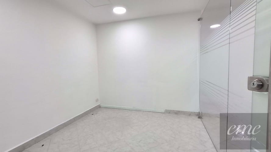 Local en arriendo en La Candelaria, Medellín, 138 m² · foto 10 de 12