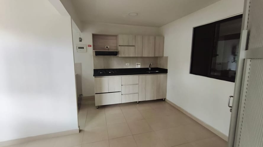Apartamento de 2 alcobas en arriendo en Belén, Medellín, 75 m² · foto 2 de 23