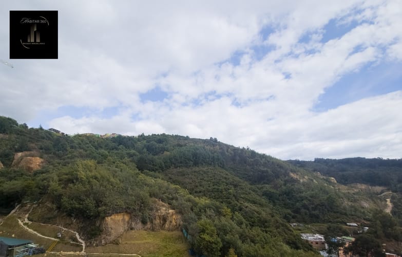 Apartamento de 1 alcoba en venta en Cerro San Cristobal Alto, Bogotá, 44 m² · foto 14 de 19