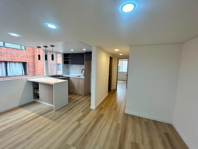 Apartaestudio en venta en Los Cedritos, Bogotá, 37 m² · foto 2 de 4