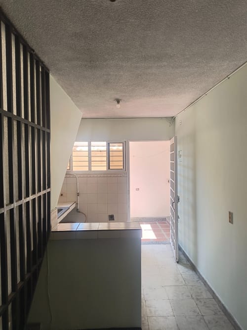 Apartamento de 3 alcobas en arriendo en Cristobal Colon, Cali, 70 m² · foto 9 de 16