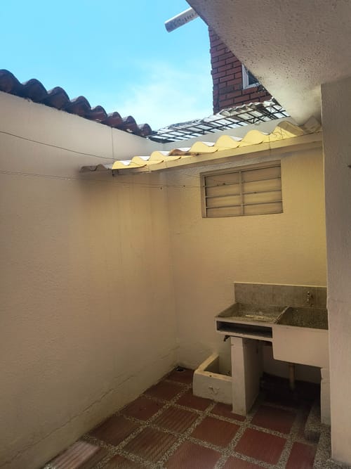 Apartamento de 3 alcobas en arriendo en Cristobal Colon, Cali, 70 m² · foto 10 de 16