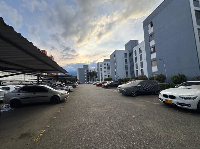 Apartamento de 3 alcobas en venta en Colseguros Andes, Cali, 60 m² · foto 15 de 16