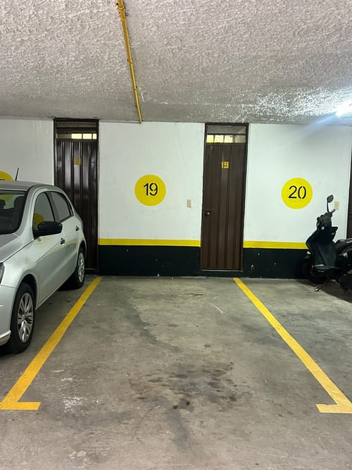 Apartaestudio en venta en Los Cedritos, Bogotá, 37 m² · foto 4 de 4
