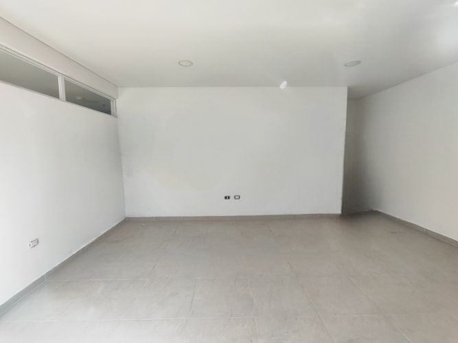 Local en venta en Mutualidad, Bucaramanga, 20 m² · foto 2 de 2
