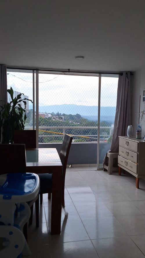 Apartamento de 3 alcobas en venta en Casco Antiguo - Floridablanca, Floridablanca, 85 m² · foto 2 de 4