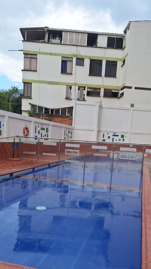 Apartamento de 3 alcobas en venta en Casco Antiguo - Floridablanca, Floridablanca, 85 m² · foto 4 de 4