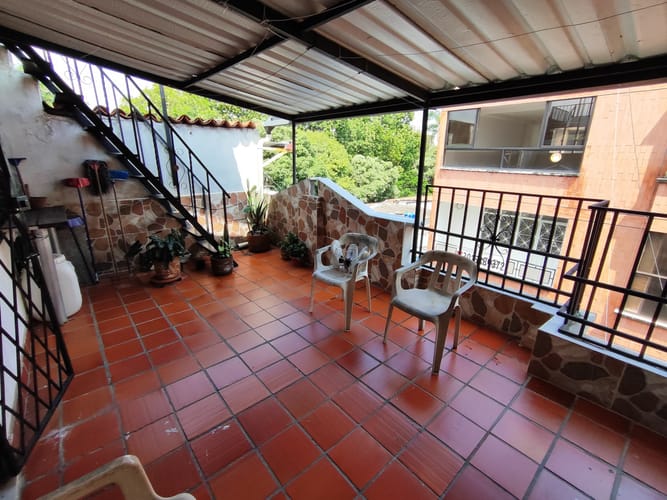 Apartamento de 4 alcobas en venta en Asturias, Bucaramanga, 109 m² · foto 9 de 10
