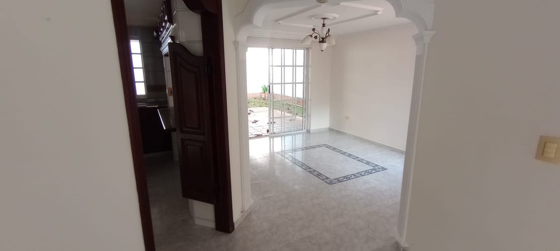Casa de 3 alcobas en venta en Cañaveral, Floridablanca, 218 m² · foto 6 de 23