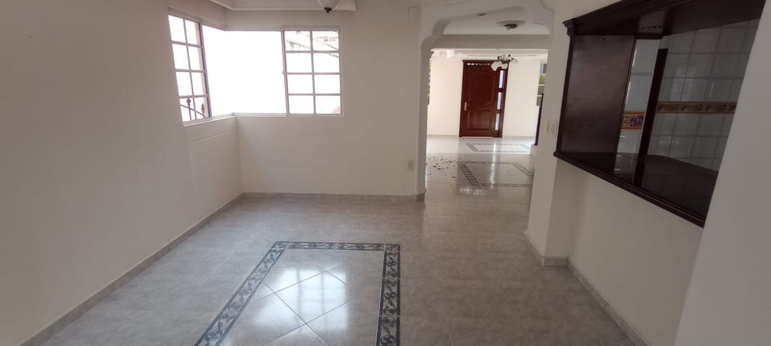 Casa de 3 alcobas en venta en Cañaveral, Floridablanca, 218 m² · foto 8 de 23