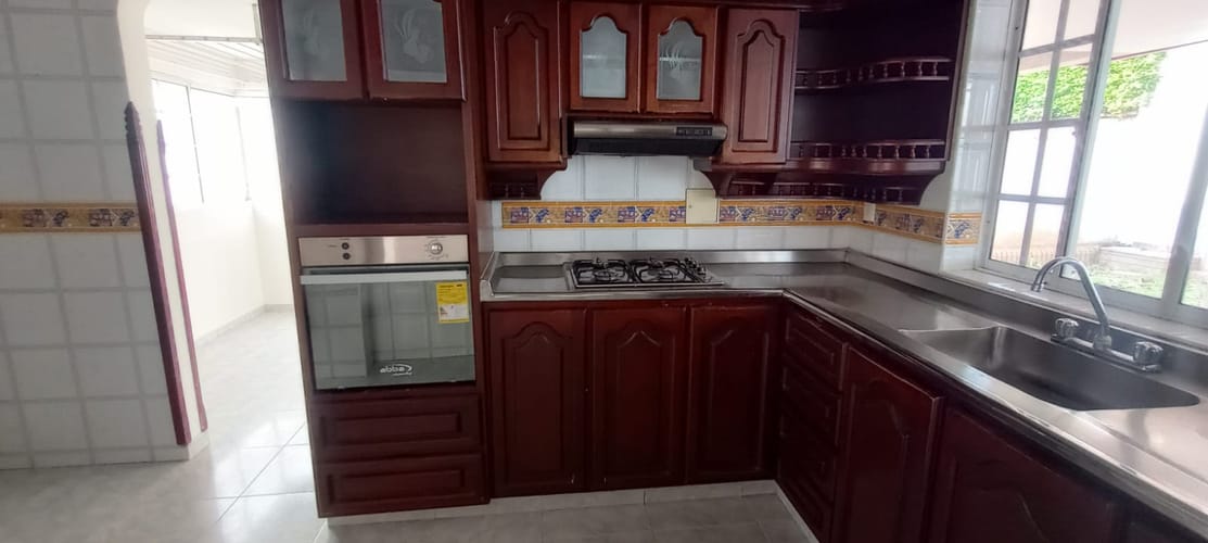 Casa de 3 alcobas en venta en Cañaveral, Floridablanca, 218 m² · foto 10 de 23