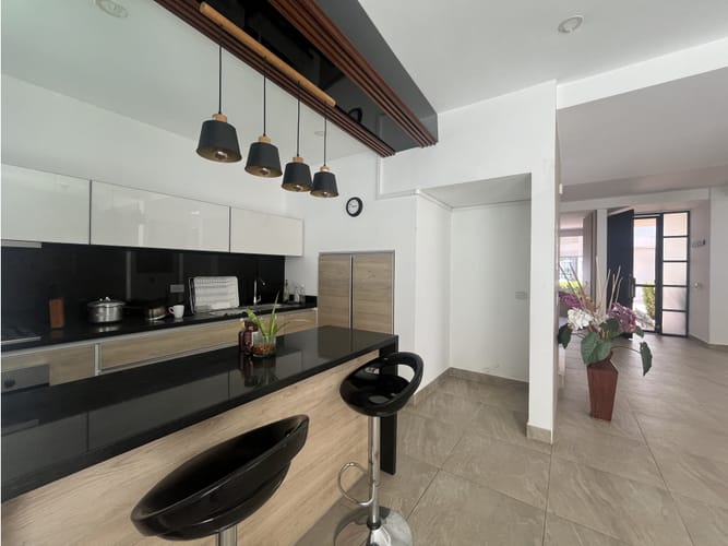 Casa de 3 alcobas en venta en Ricaurte, Ricaurte, 195 m² · foto 7 de 24