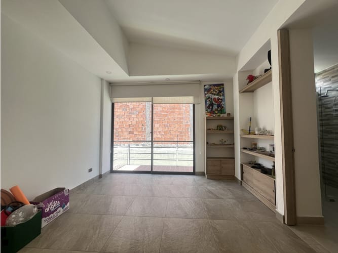 Casa de 3 alcobas en venta en Ricaurte, Ricaurte, 195 m² · foto 23 de 24