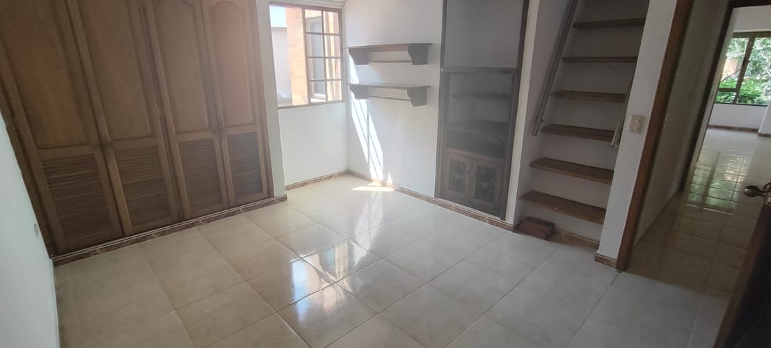 Casa de 4 alcobas en venta en Lagos Del Cacique, Bucaramanga, 291 m² · foto 13 de 16