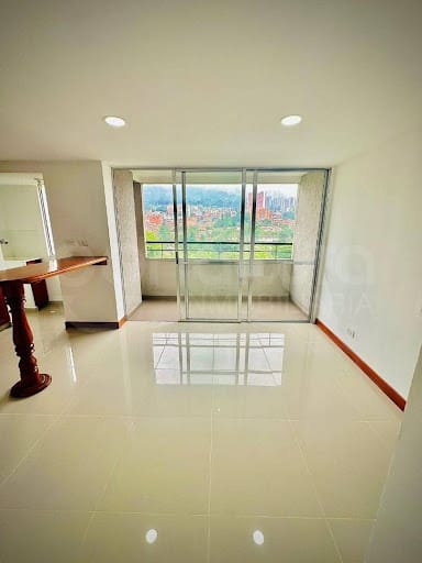 Apartamento de 2 alcobas en arriendo en Las Brisas, La Estrella, 50 m² · foto 4 de 18