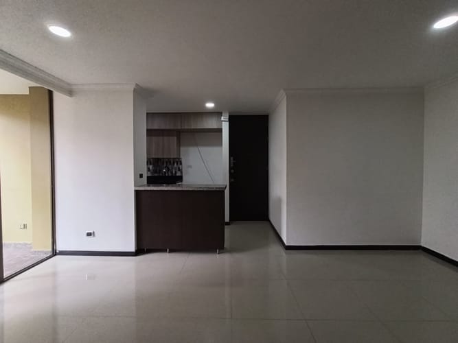 Apartamento de 3 alcobas en arriendo en Las Lomitas, Sabaneta, 70 m² · foto 17 de 20