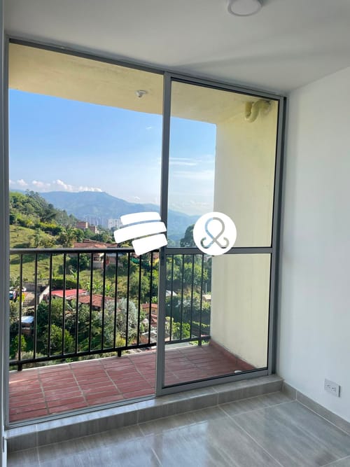 Apartamento de 1 alcoba en venta en La Inmaculada, La Estrella, 46 m² · foto 2 de 9