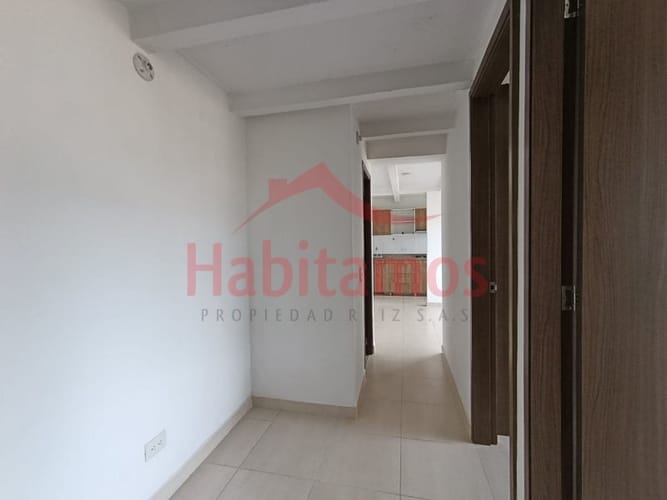 Apartamento de 3 alcobas en arriendo en Cabañitas, Bello, 57 m² · foto 11 de 22
