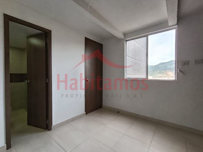 Apartamento de 3 alcobas en arriendo en Cabañitas, Bello, 57 m² · foto 13 de 22