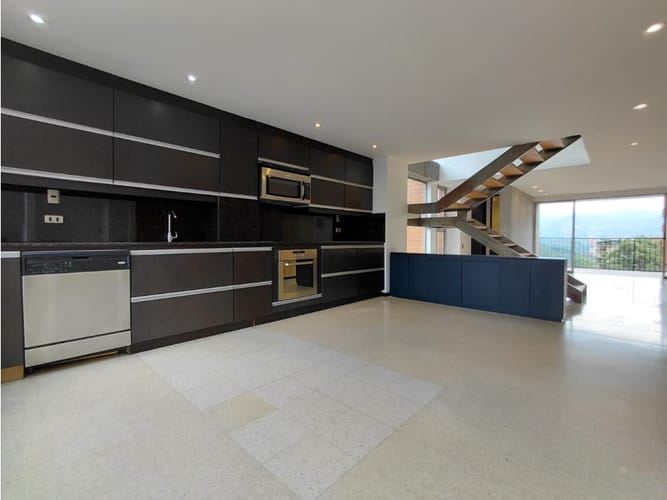 Apartamento de 2 alcobas en arriendo en San Lucas, Medellín, 180 m² · foto 8 de 24