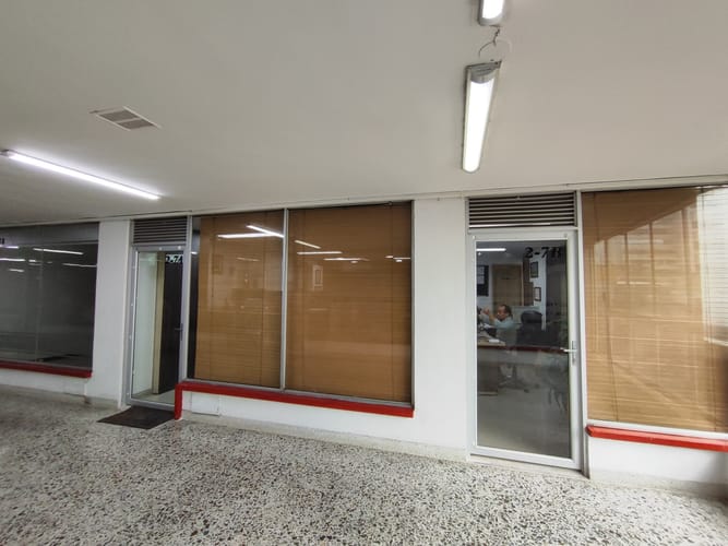 Local en venta en Bolivar, Bucaramanga, 55 m² · foto 2 de 3