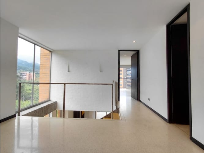 Apartamento de 2 alcobas en arriendo en San Lucas, Medellín, 180 m² · foto 18 de 24