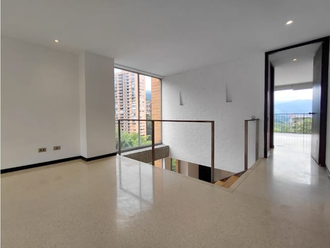 Apartamento de 2 alcobas en arriendo en San Lucas, Medellín, 180 m² · foto 21 de 24