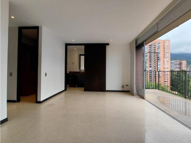 Apartamento de 2 alcobas en arriendo en San Lucas, Medellín, 180 m² · foto 22 de 24