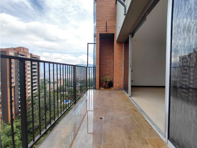 Apartamento de 2 alcobas en arriendo en San Lucas, Medellín, 180 m² · foto 23 de 24