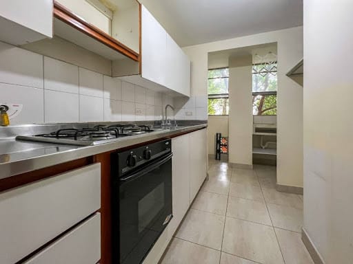 Apartamento de 2 alcobas en arriendo en La Orquidea, Envigado, 64 m² · foto 3 de 10