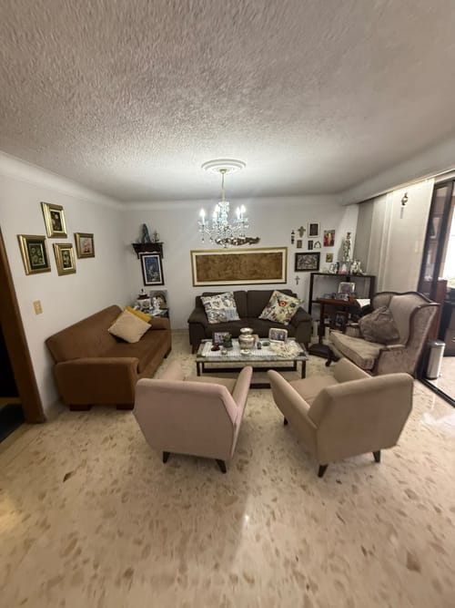 Apartamento de 4 alcobas en venta en Cabecera Del Llano, Bucaramanga, 173 m² · foto 3 de 19