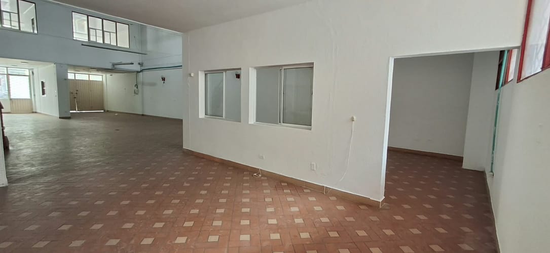 Casa de 4 alcobas en arriendo en Antonia Santos Centro, Bucaramanga, 400 m² · foto 11 de 17