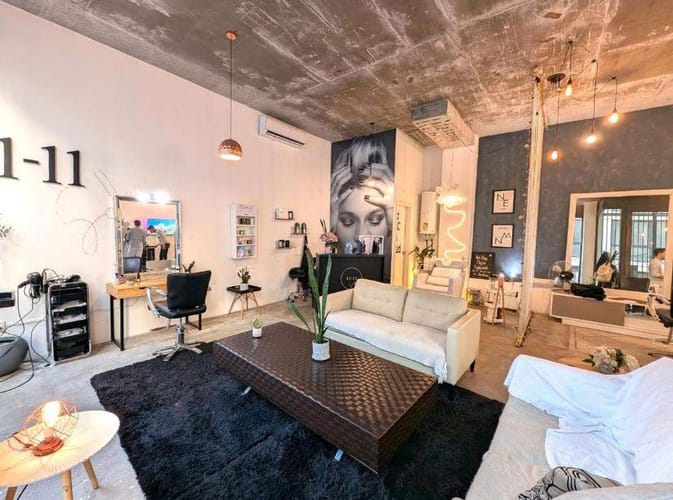 Local comercial en excelente punto | Amplio, moderno y con gran vidriera · Foto 5