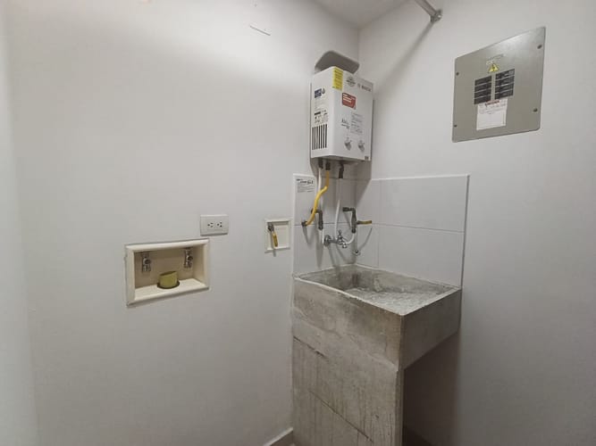 Apartamento de 3 alcobas en arriendo en Mayorca, Sabaneta, 70 m² · foto 2 de 20