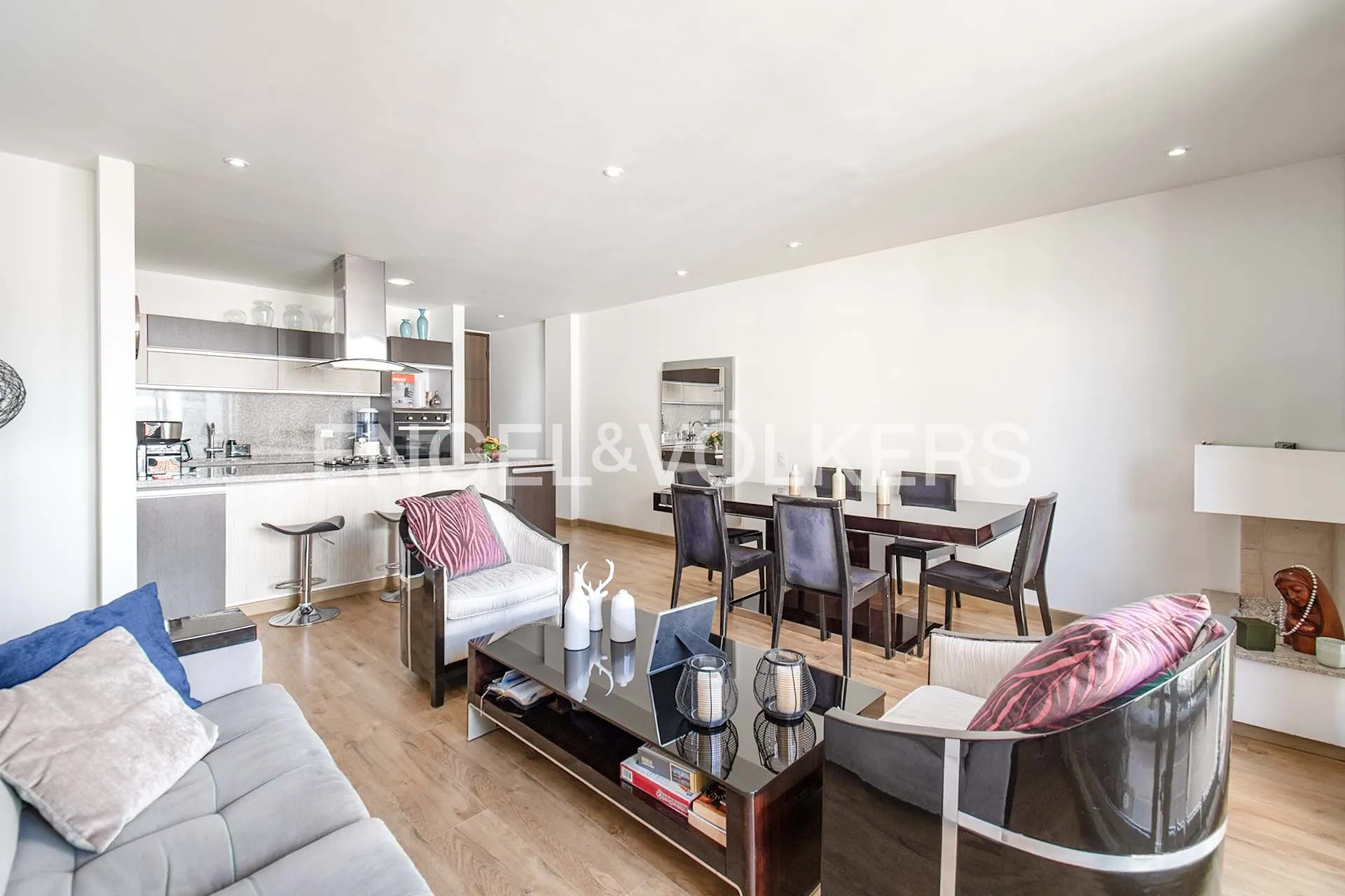 Apartamento en venta en Pasadena, Bogotá · foto 2 de 18