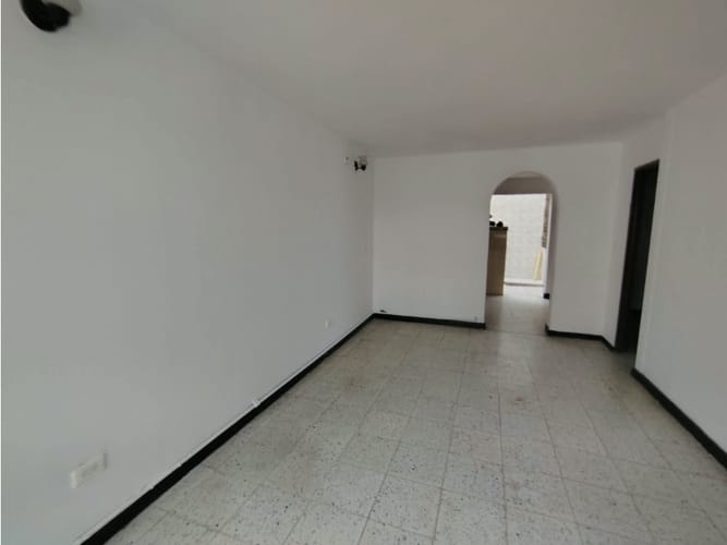 Casa de 4 alcobas en arriendo en Los Guaduales, Cali, 70 m² · foto 3 de 24
