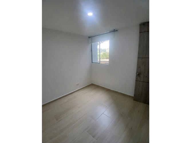 Apartamento de 3 alcobas en arriendo en San Juan Bautista, Itagüí, 75 m² · foto 3 de 14