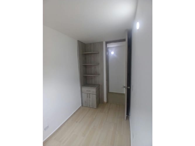 Apartamento de 3 alcobas en arriendo en San Juan Bautista, Itagüí, 75 m² · foto 8 de 14