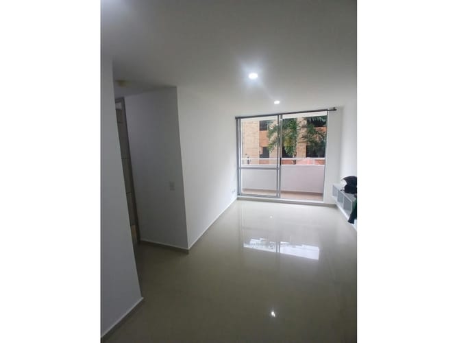 Apartamento de 3 alcobas en arriendo en San Juan Bautista, Itagüí, 75 m² · foto 13 de 14