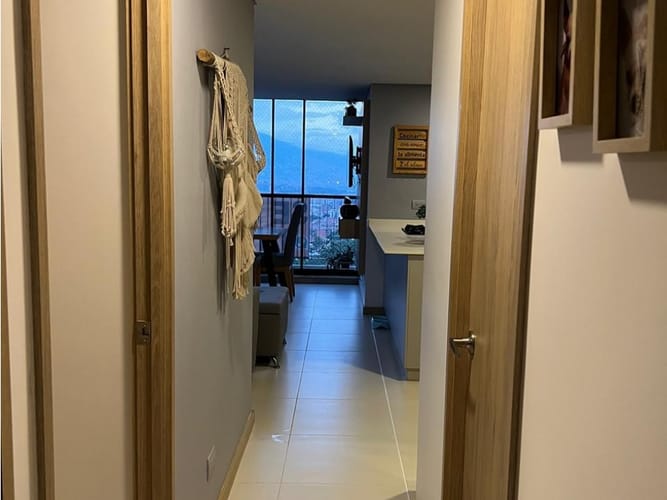 Apartamento de 3 alcobas en venta en Las Antillas, Envigado, 320 m² · foto 9 de 13
