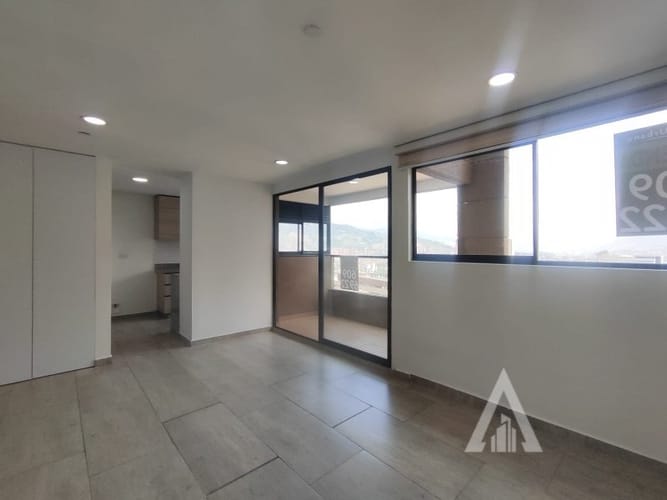 Apartamento de 2 alcobas en arriendo en Las Lomitas, Envigado, 90 m² · foto 5 de 21