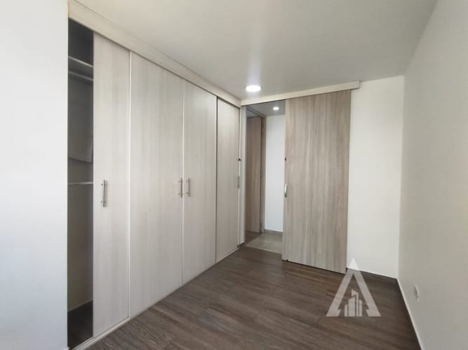 Apartamento de 2 alcobas en arriendo en Las Lomitas, Envigado, 90 m² · foto 6 de 21