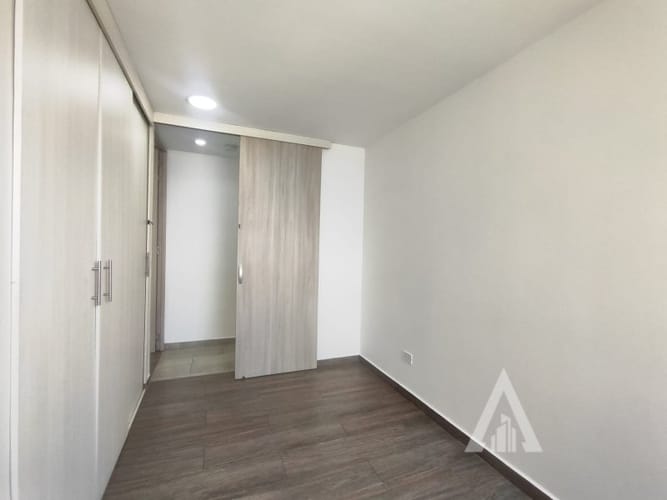 Apartamento de 2 alcobas en arriendo en Las Lomitas, Envigado, 90 m² · foto 8 de 21