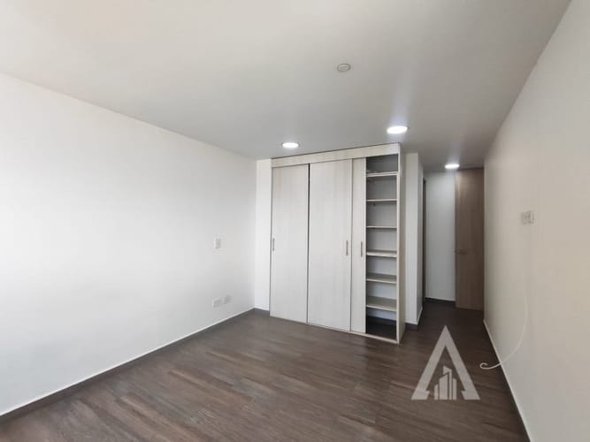 Apartamento de 2 alcobas en arriendo en Las Lomitas, Envigado, 90 m² · foto 9 de 21